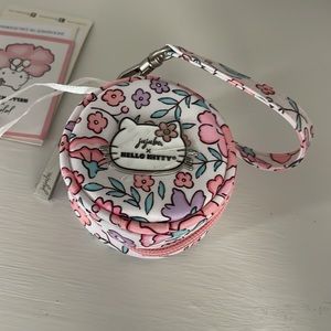JuJuBe | Paci Pod | Hello Kitty Floral Print - A